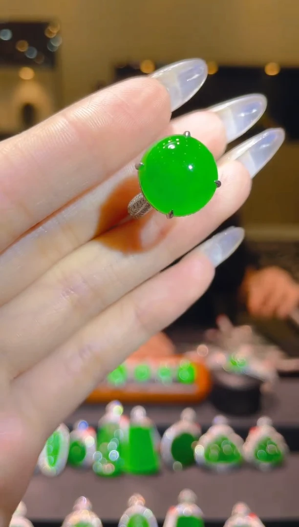 翡翠18K金镶嵌吊坠(不含链)A23