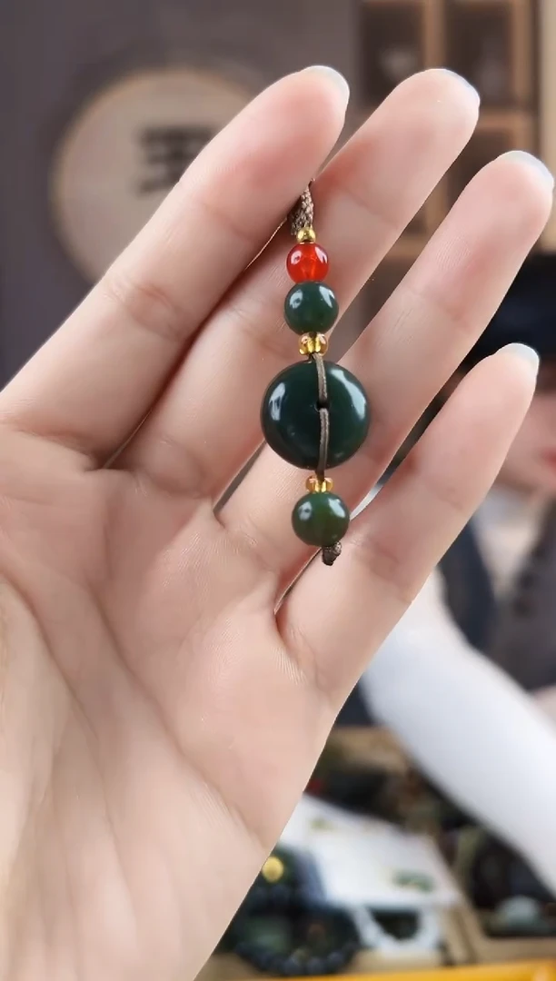 颈饰未镶嵌和田玉拍一发一，多样性发货