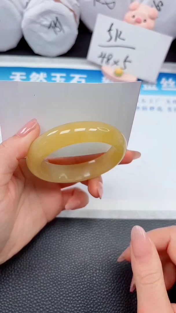 【闪购商品】石英质玉手镯未镶嵌61
