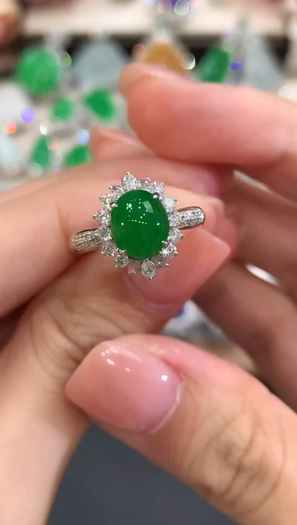 18K金镶嵌戒指翡翠w35