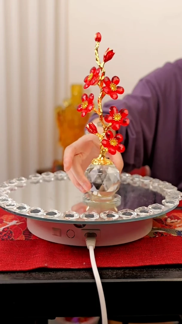 摆件水晶红色一枝梅摆件