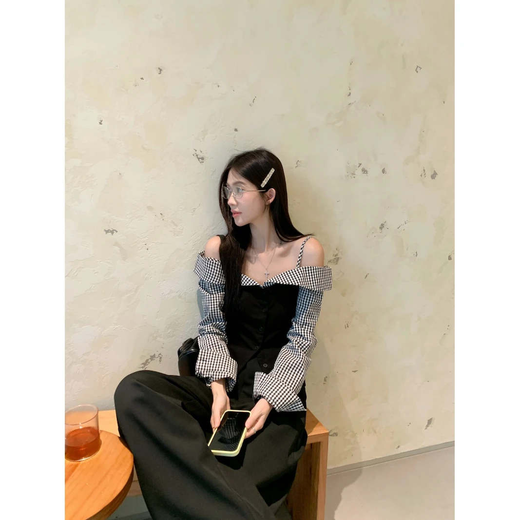 辣妹假两件露肩格子拼接长袖吊带衬衫女夏季新款修身显瘦上衣