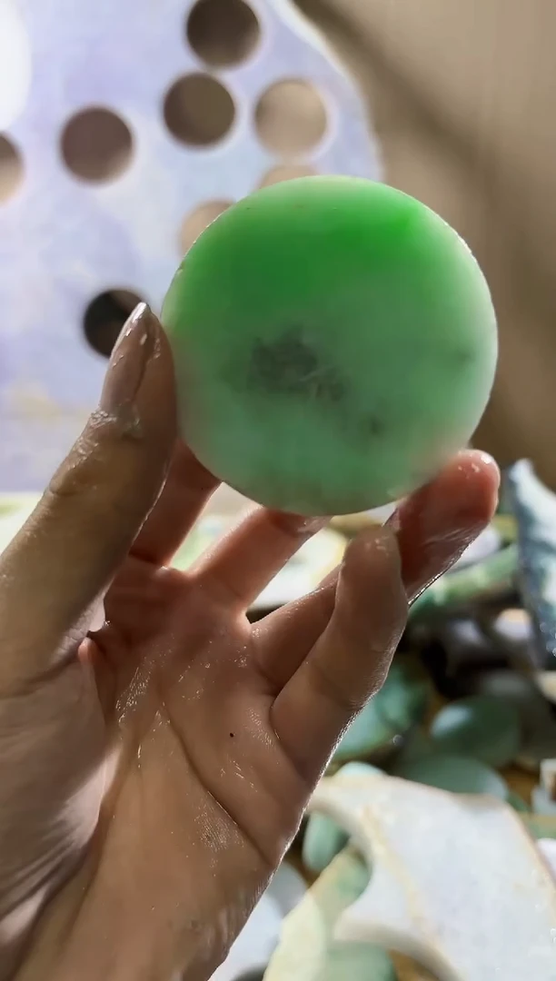 翡翠未镶嵌颈饰翡翠A货 陈谭210