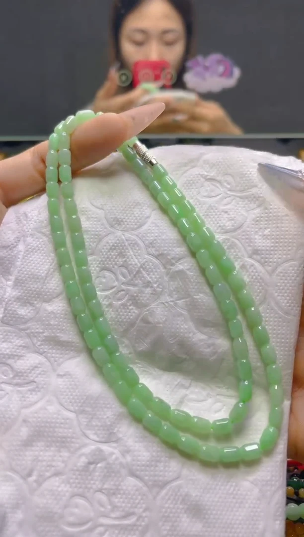 颈饰未镶嵌翡翠4MM