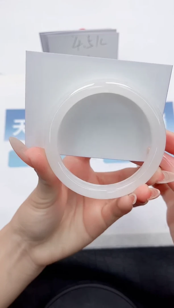 【闪购商品】石英质玉手镯未镶嵌L77-60.5