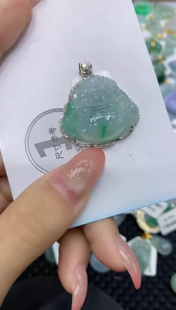 颈饰18K金镶嵌翡翠11111111