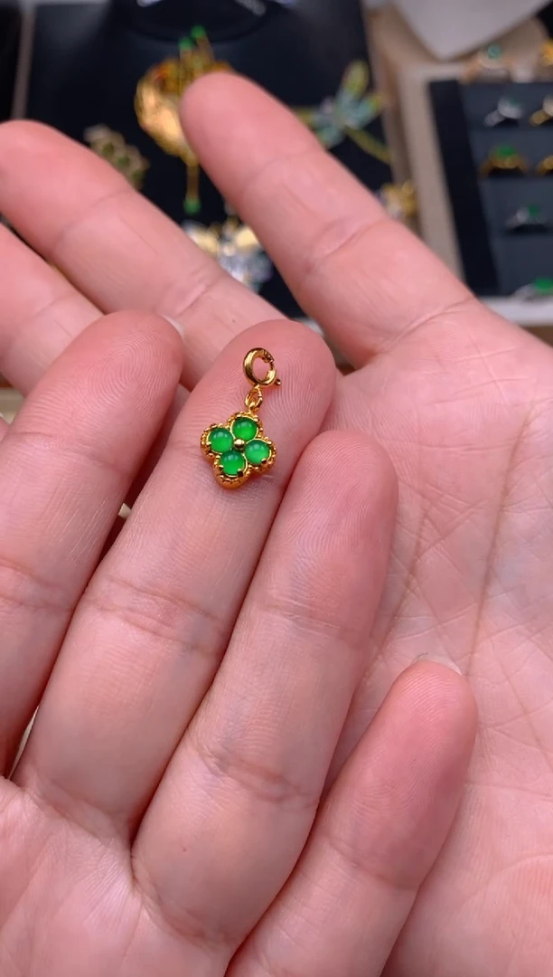 【闪购商品】翡翠吊坠(不含链)银S925镶嵌万能扣