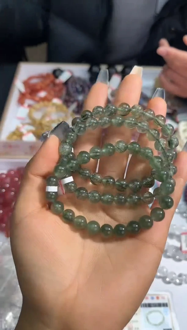 【闪购商品】水晶手链未镶嵌20多样性发其一8+