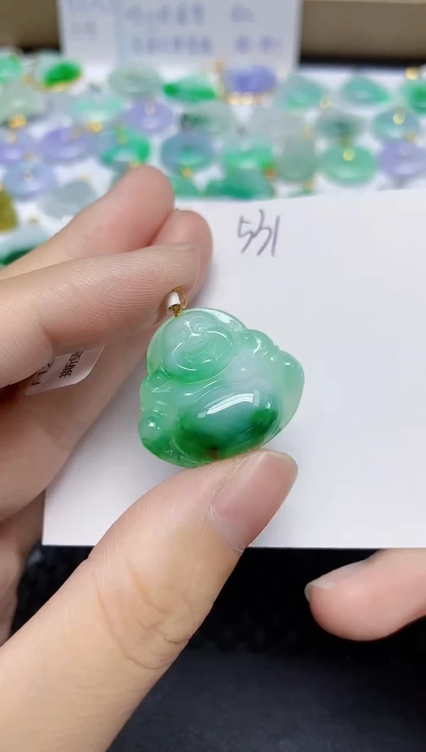翡翠未镶嵌颈饰天然缅甸翡翠A货