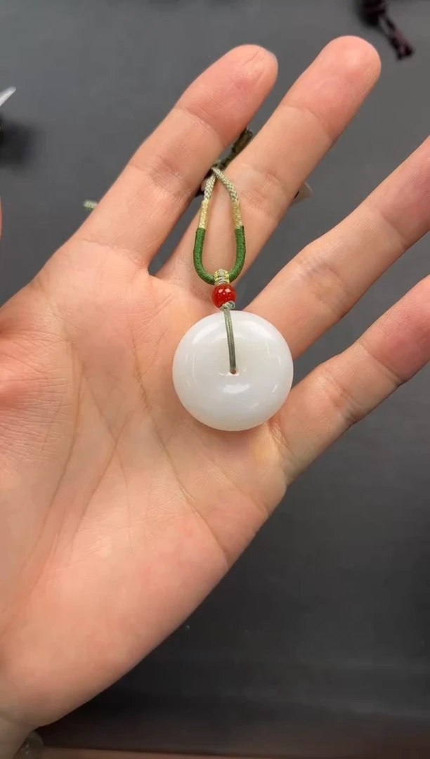 未镶嵌手串和田玉且末天泰白玉平安扣微色差   纹