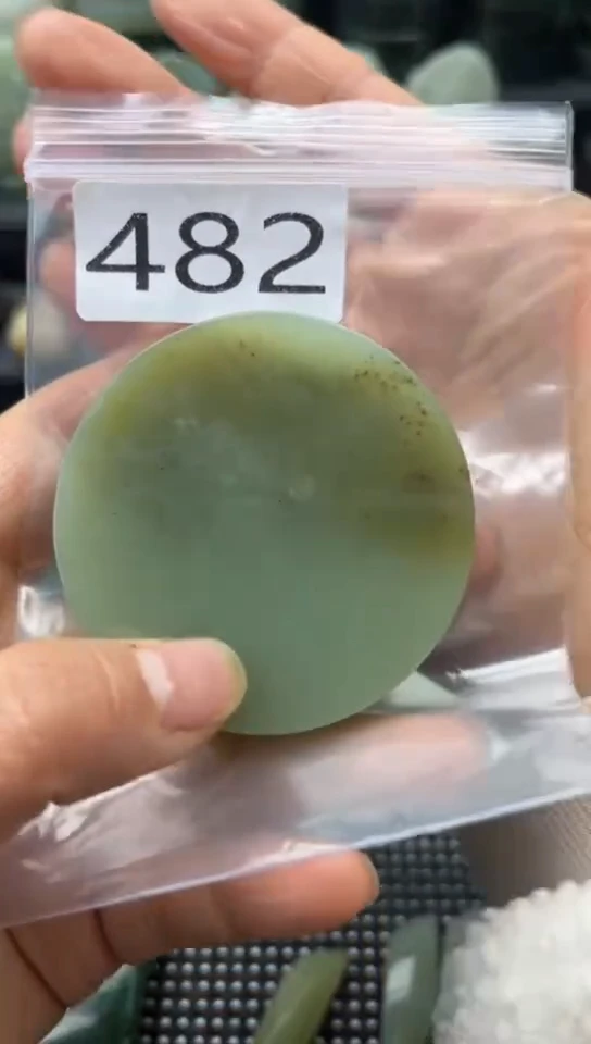未镶嵌和田玉珠宝半成品镯芯