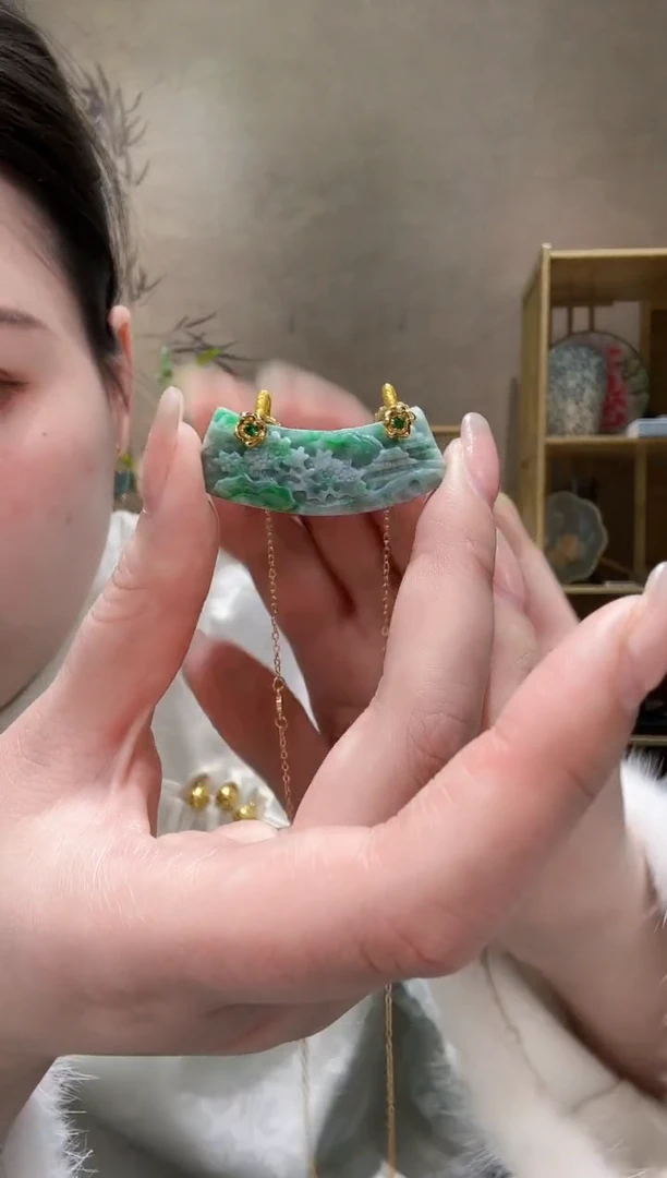 【闪购商品】翡翠颈饰未镶嵌吊坠