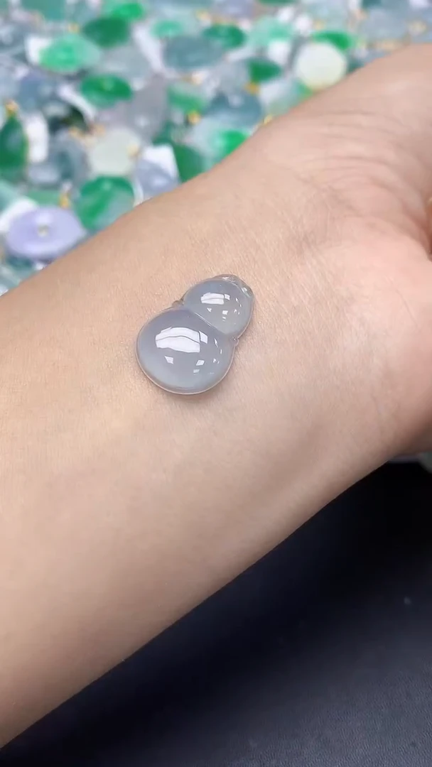 翡翠未镶嵌颈饰天然缅甸a货翡翠