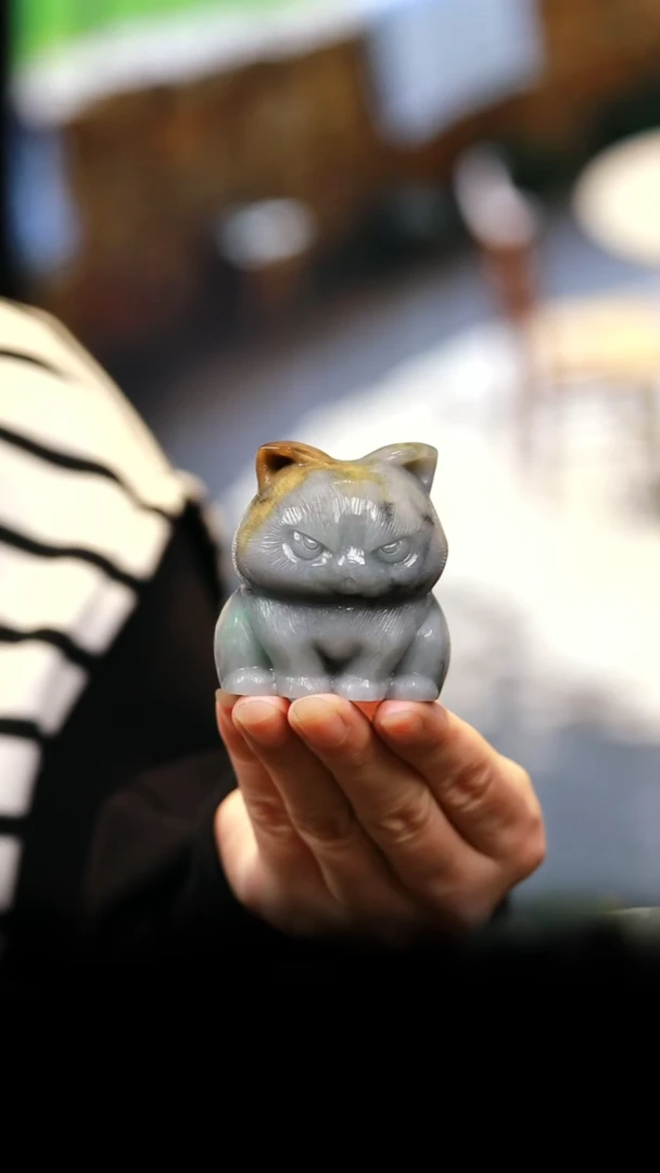 未镶嵌摆件翡翠?猫