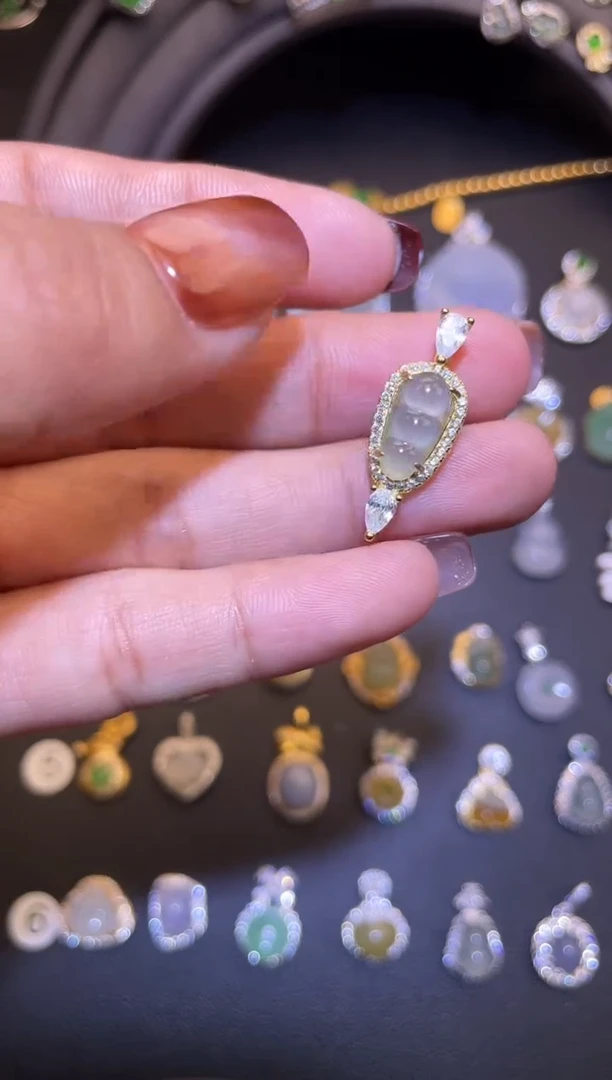 吊坠(不含链)18K金镶嵌翡翠1