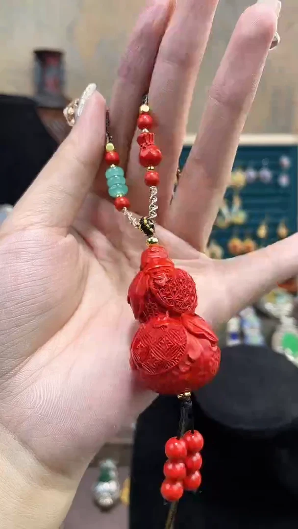 非遗手工雕漆葫芦吊坠