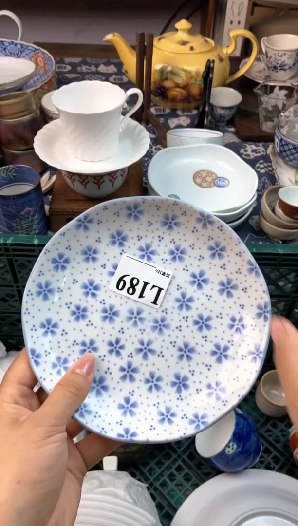 瓷片雀****喵[○･｀Д´･ ○][○･｀Д´･ ○]