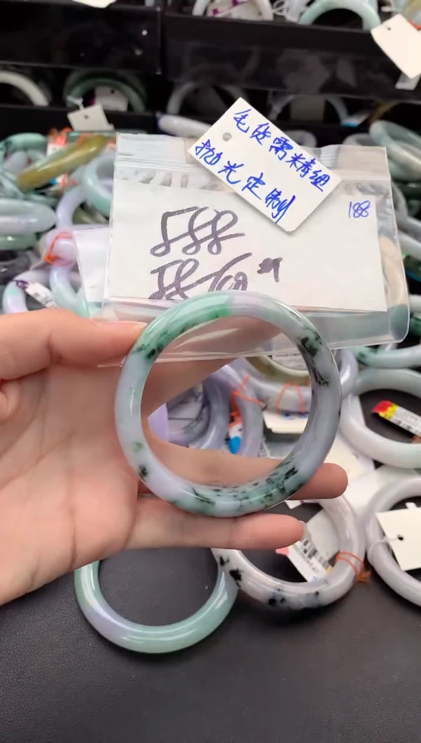 【闪购商品】定制翡翠未镶嵌毛货需精细抛光+多人