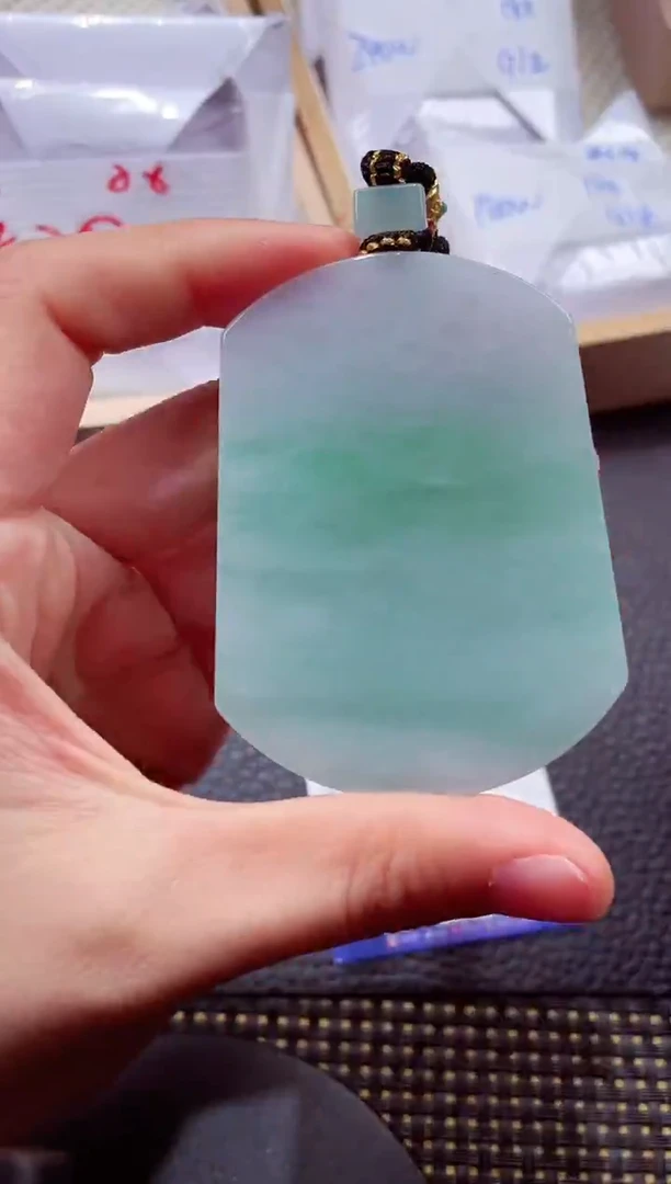 未镶嵌挂件翡翠1118888