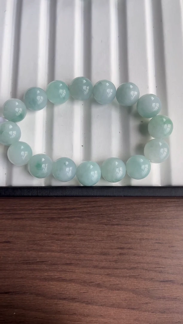 散珠翡翠翡翠手串卡13