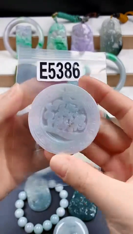 颈饰未镶嵌翡翠v天然翡翠吊坠挂件