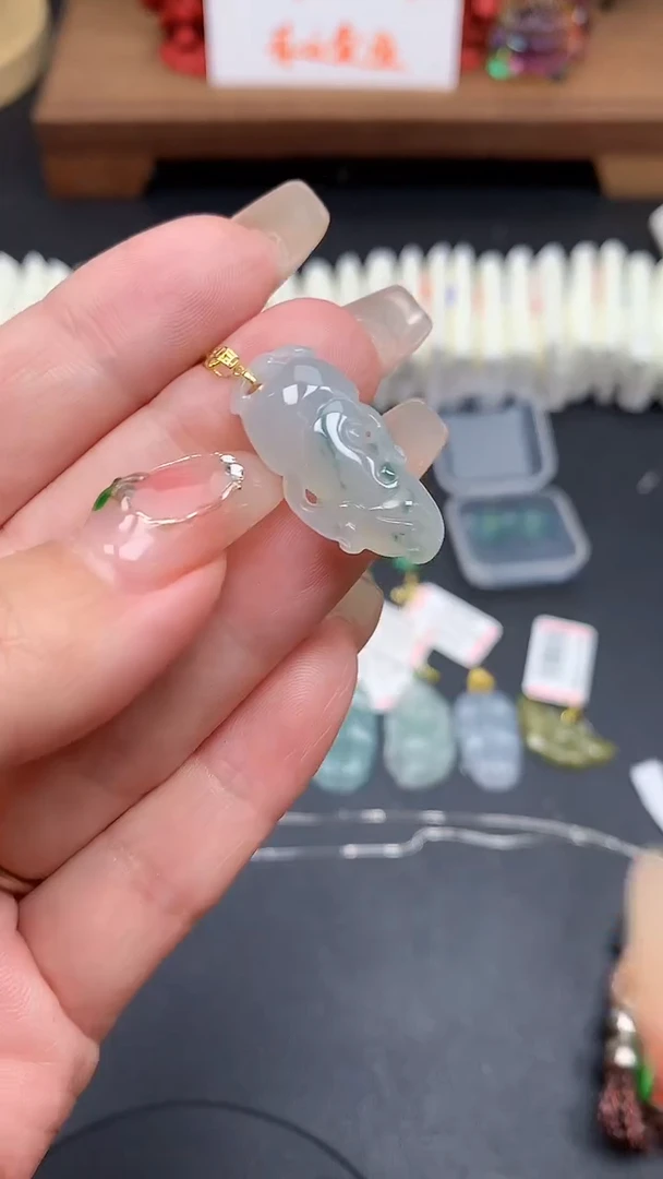 【闪购商品】翡翠吊坠(不含链)18K金镶嵌MS152908