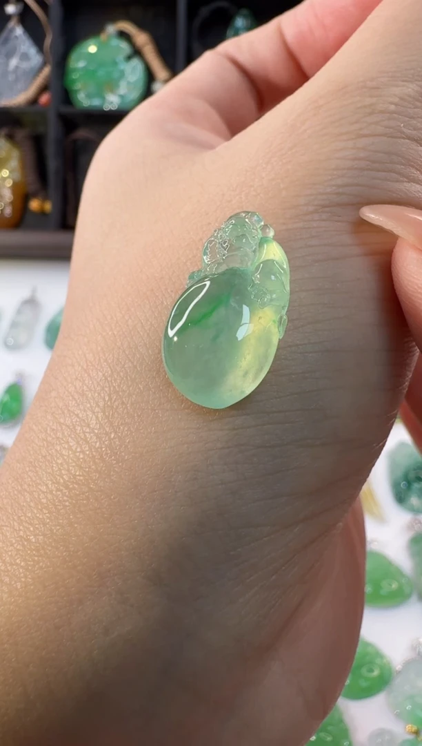 颈饰未镶嵌翡翠缅甸A货翡翠