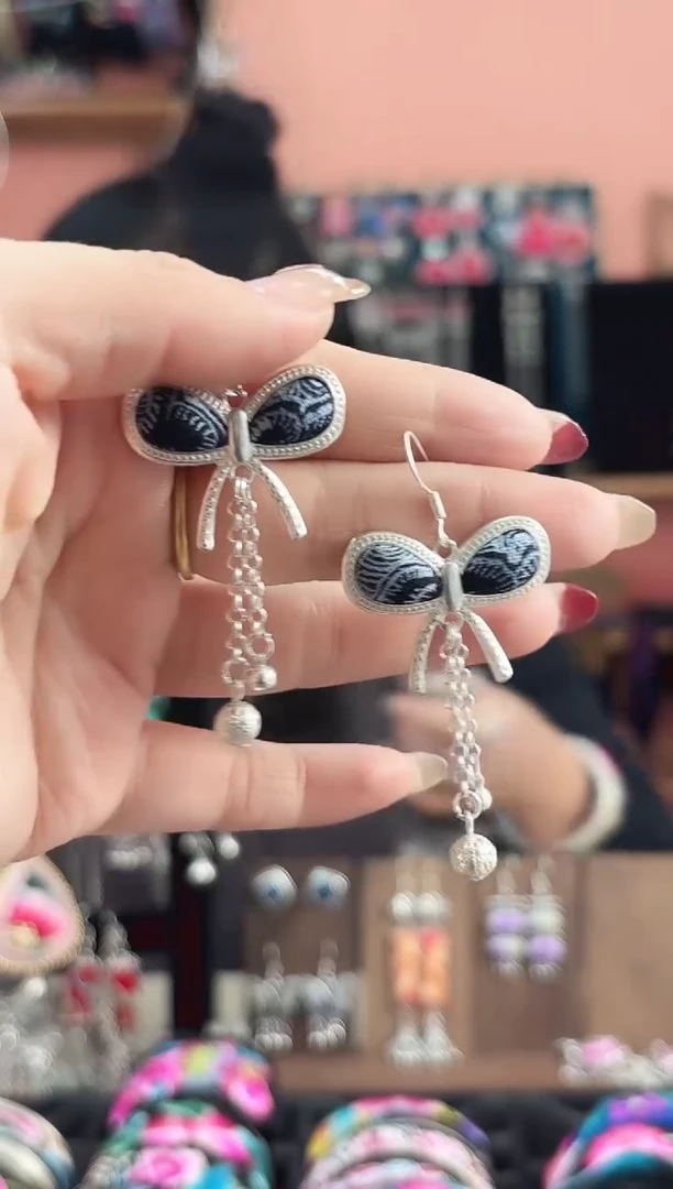 织绣艺枝独绣手工饰品191***