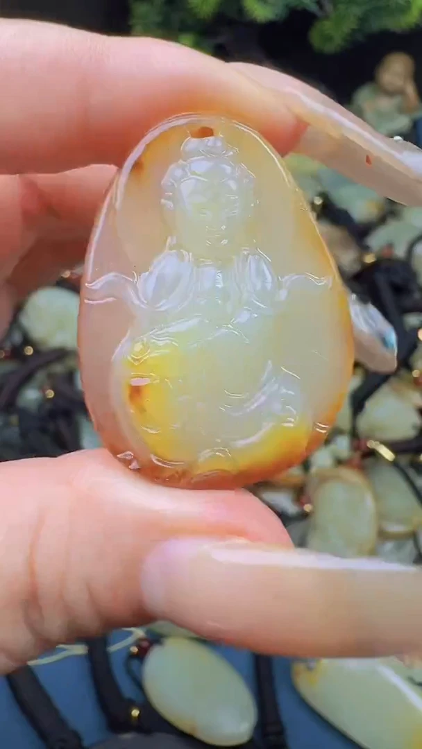 和田玉未镶嵌颈饰11
