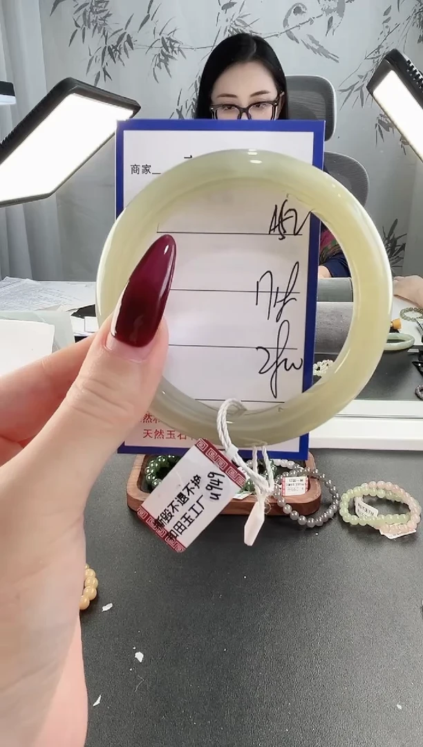 未镶嵌手镯和田玉52颜色微差无瑕