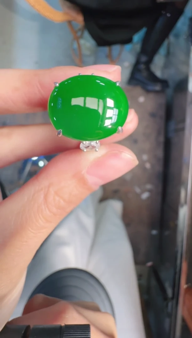 未镶嵌定制翡翠A货有轻微色差属于正常现象，蛋面1