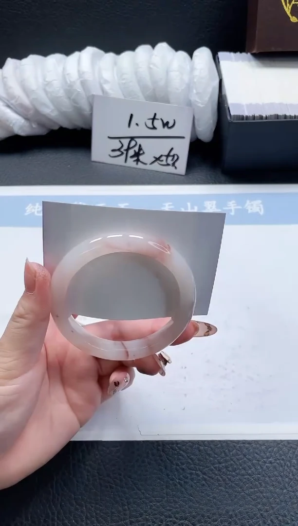 【闪购商品】石英质玉手镯未镶嵌319-57