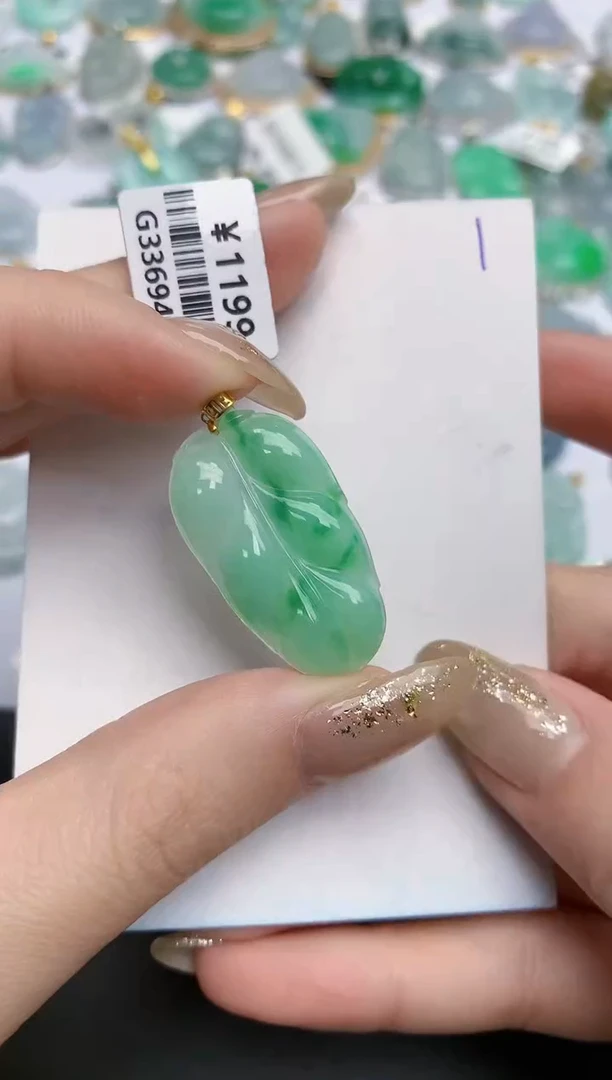 【闪购商品】翡翠颈饰18K金镶嵌天然缅甸翡翠A货