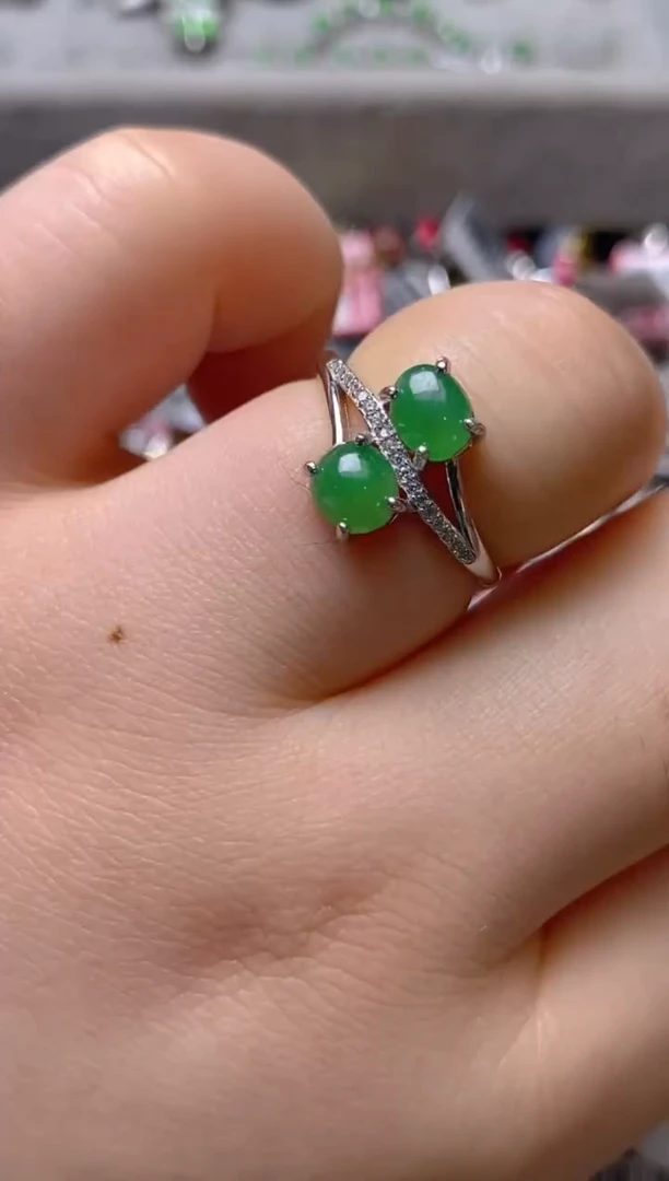 银S925镶嵌戒指翡翠百内无证书