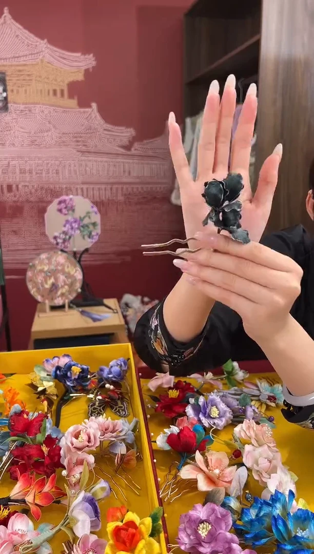 【闪购商品】刺绣非遗绒花（发饰）