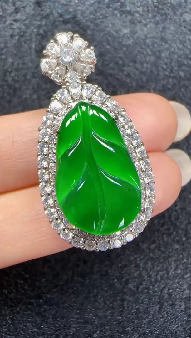 未镶嵌定制翡翠翡翠吊坠25