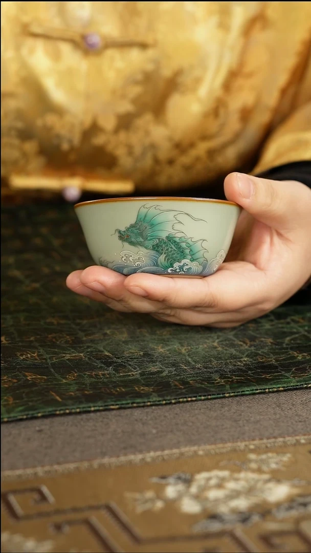 善窑厂汝窑鱼化龙鸡缸杯