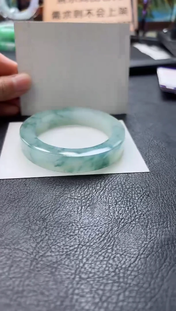 定制翡翠手镯未镶嵌心***人手镯