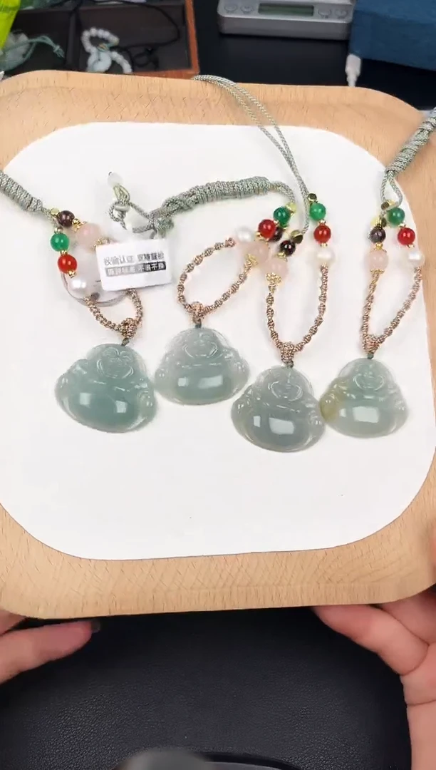 颈饰未镶嵌翡翠LA094带色小佛+送同款绳子多样性发其一