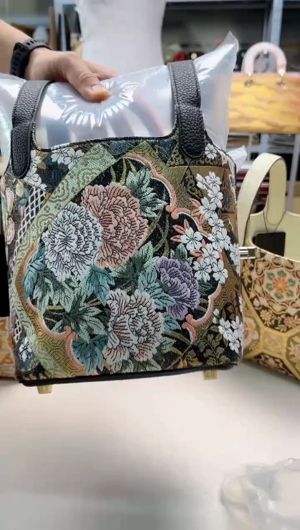 织绣精选默认有色差