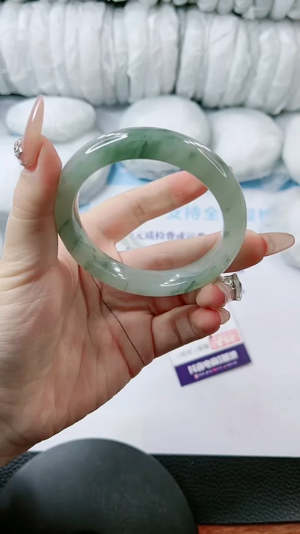 【闪购商品】石英质玉手镯未镶嵌多样性发货V14