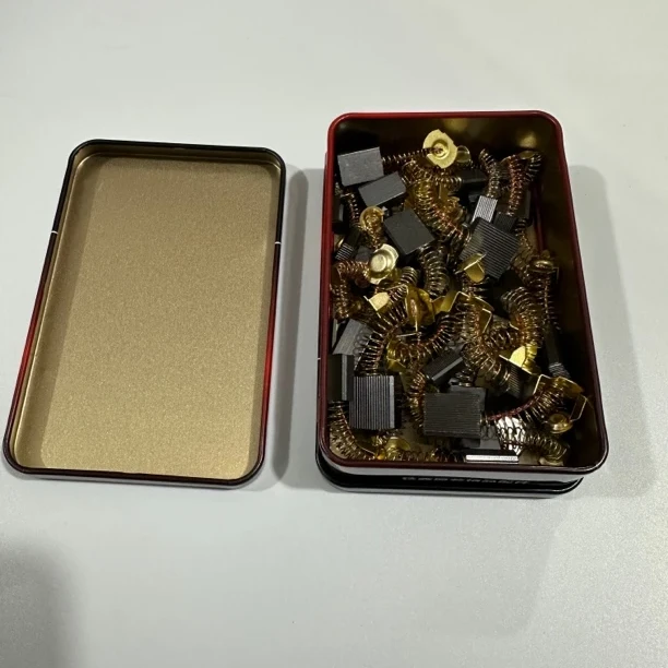 【厂家清仓】铁盒装50只碳刷混装款角磨机电钻电锤切割锯用