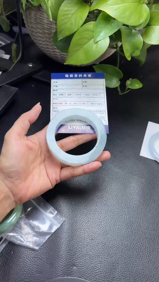 未镶嵌定制手镯不退不换定制翡翠桃定制手镯不退不换