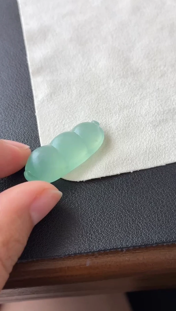 未镶嵌定制翡翠翡翠