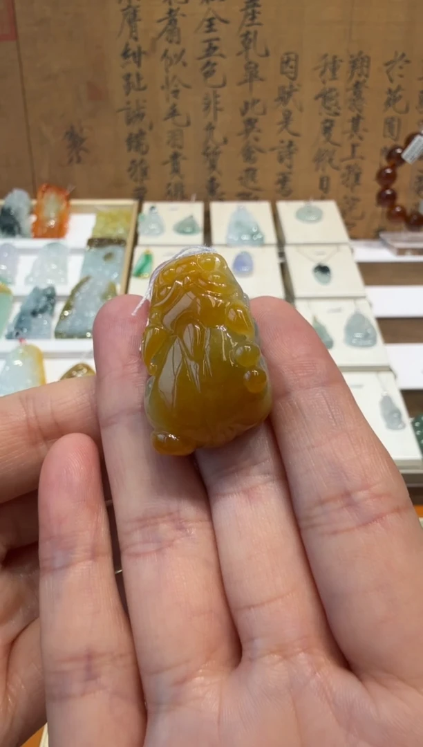 翡翠挂件未镶嵌A货翡翠多样性孤品