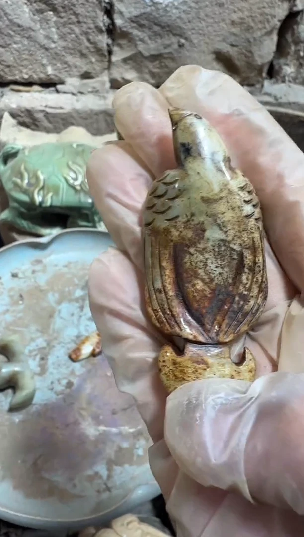 未镶嵌岫岩河磨玉（透闪石质玉）挂件玉器555555