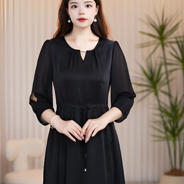 【清】S(24-506)新款2025减龄遮肉显瘦宽松大码黑色简约女装连衣裙