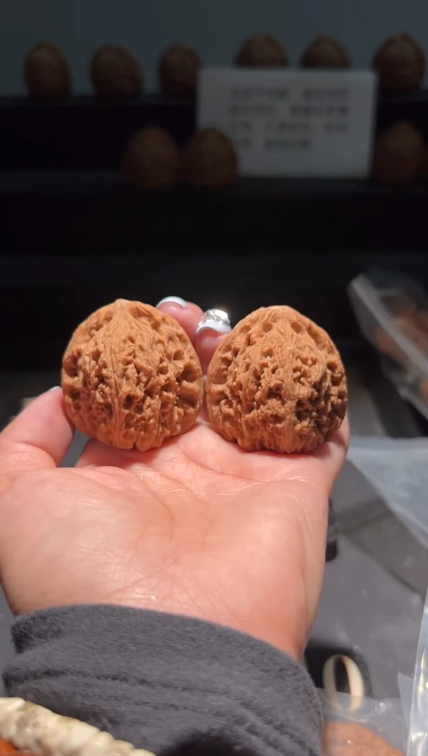 吊坠文玩核桃大*良38福利对南疆石