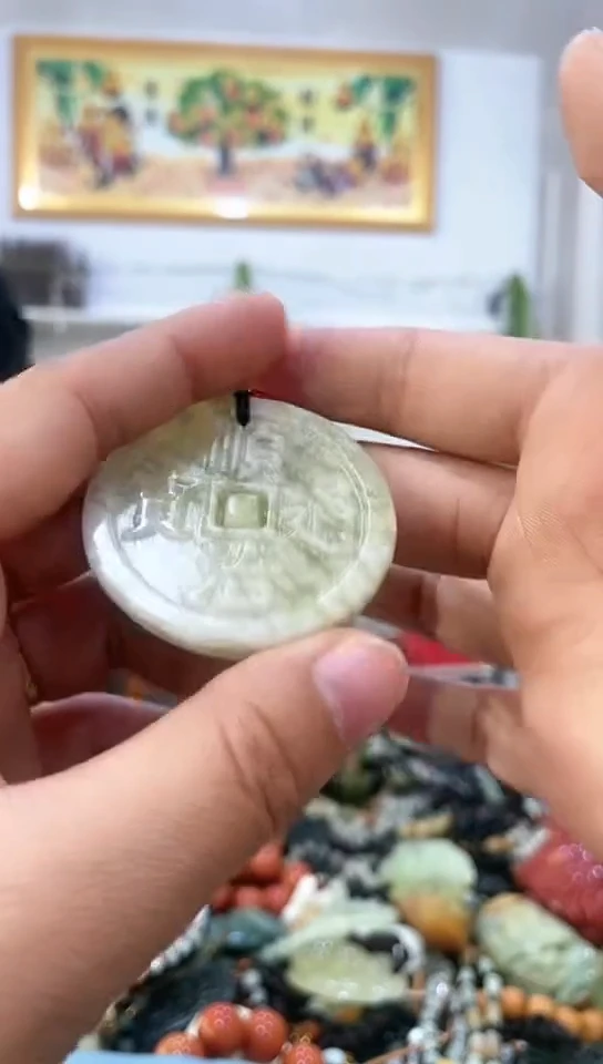 未镶嵌岫玉挂件