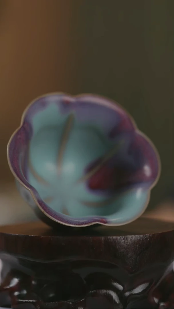 杯玫瑰紫茶盏漂亮